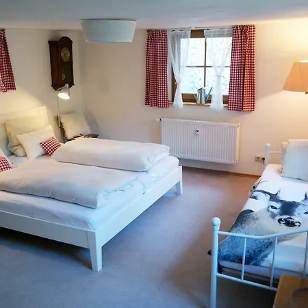 Daire Ferienwohnung Hans Im Gluck