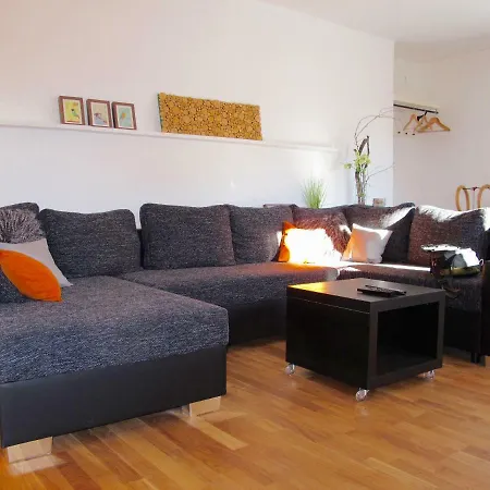 Daire Ferienwohnung Hans Im Gluck